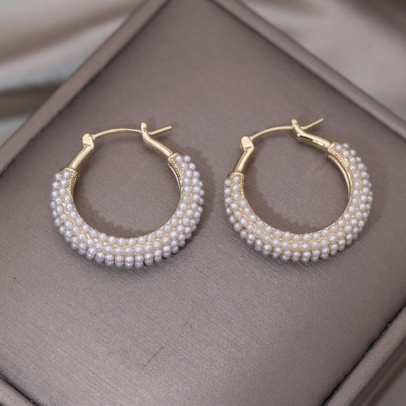 14k gold over sterling pearl hoop earrings - Picture 5 of 6